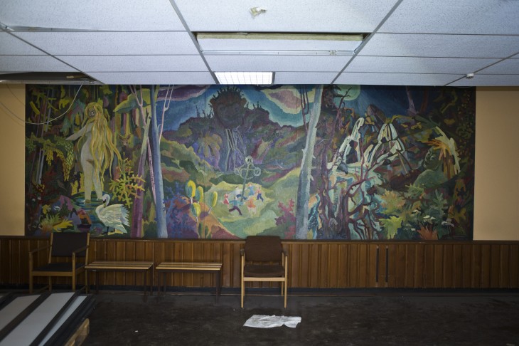 I restaurangen har väggmålningar gjorts av en Linköpingsmålare.